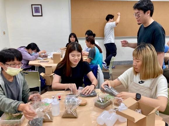 綠色營造與美學課程DIY微型景觀苔蘚生態瓶 活動照片