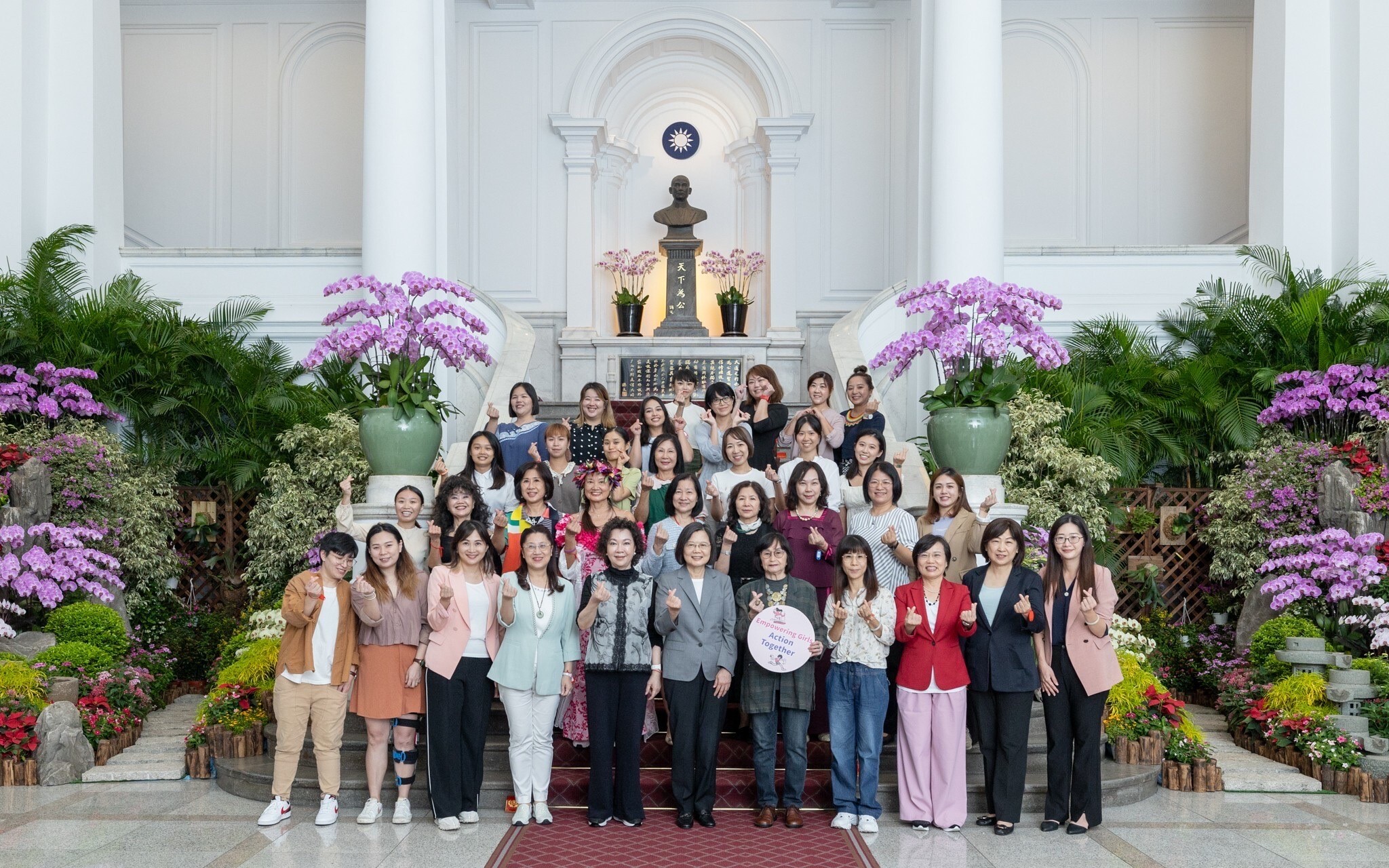 世界女孩日,受推薦與總統合影 活動照片