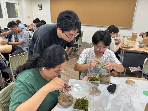綠色營造與美學課程DIY微型景觀苔蘚生態瓶 活動照片