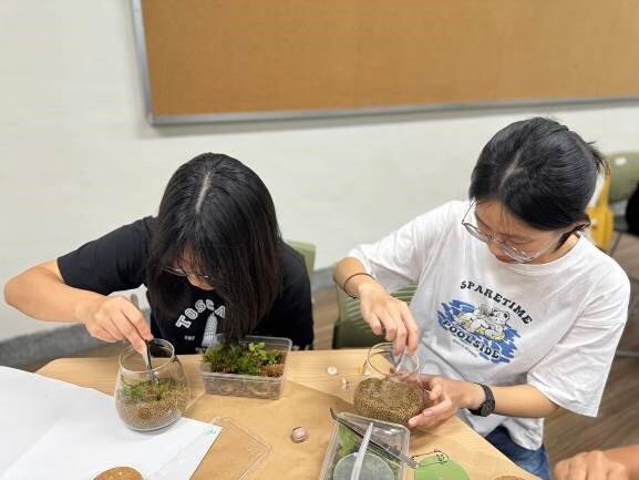 綠色營造與美學課程DIY微型景觀苔蘚生態瓶 活動照片